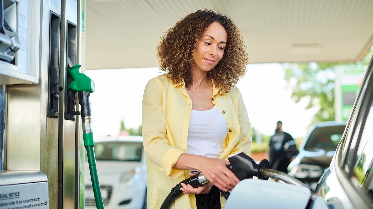 How to Use a Credit Card at the Gas Pump | Chase