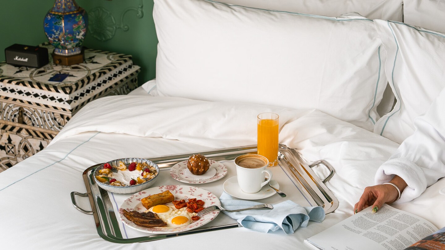Limited Room Service Business Hotel Amenities to Look for When Booking Your Next Trip ...